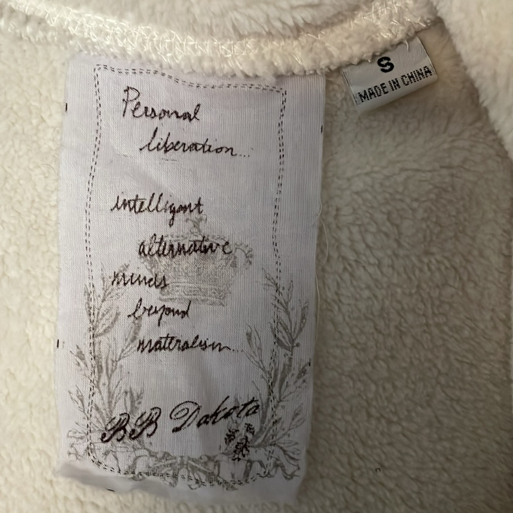 BB Dakota Vest - Picture 5 of 9